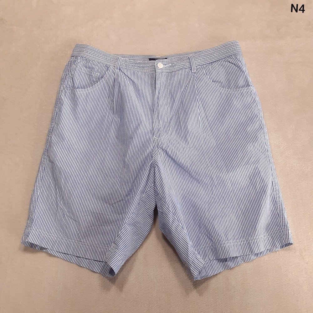 Vintage Gant Salty Dog Mens Drawstring Bermuda Shorts M Blue Pleated Stripes - Picture 9 of 9
